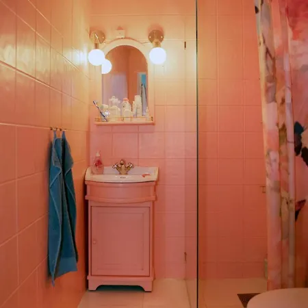 Artistic Dream In Downtown Apartment *