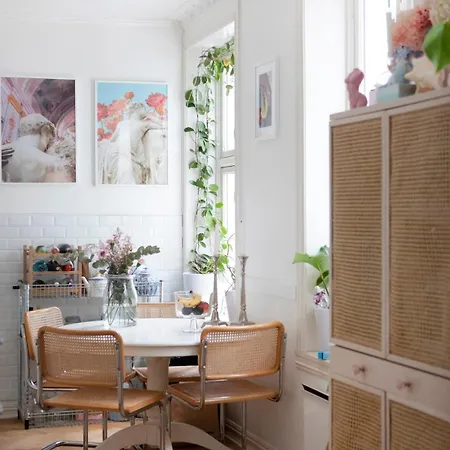 Artistic Dream In Downtown Apartment *